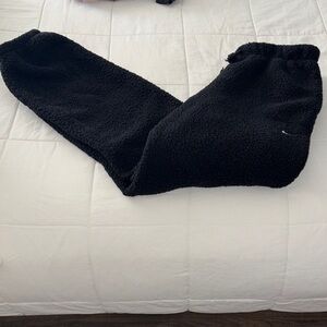 Nike Cozy Black Bottoms